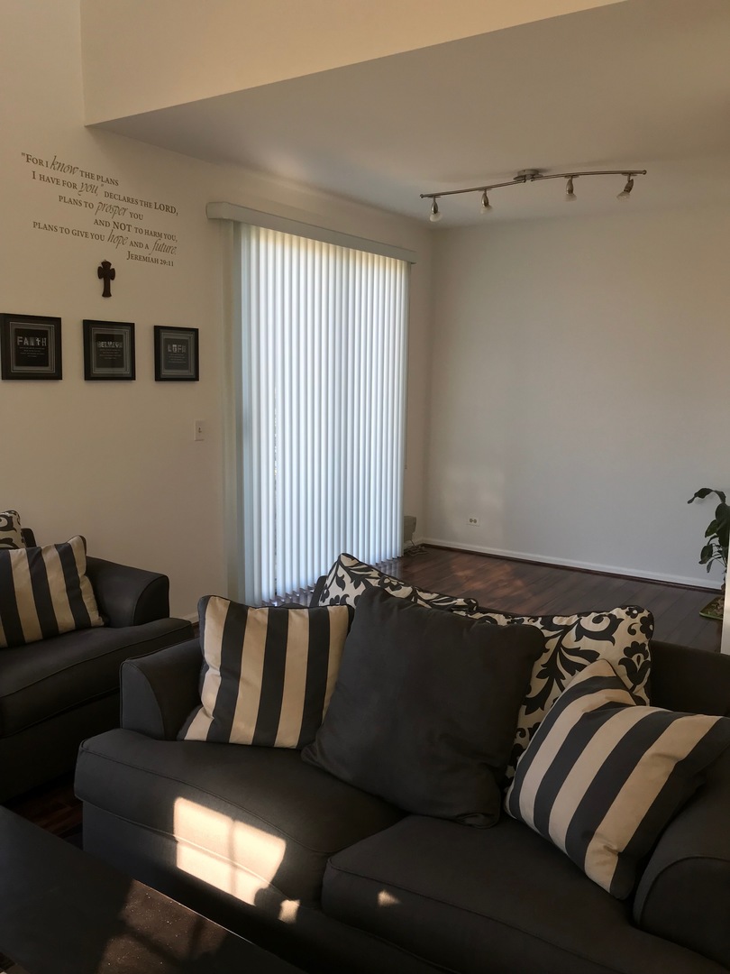 17828 Braewick Road Gurnee, IL 60031 - Photo 8 of 25