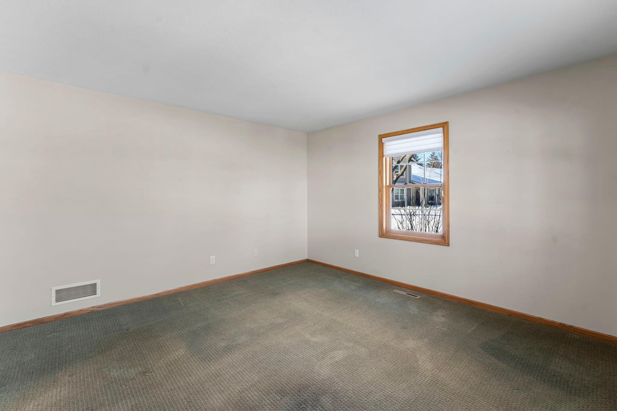 809 Ivy Lane Eagan, MN 55123 - Photo 23 of 49