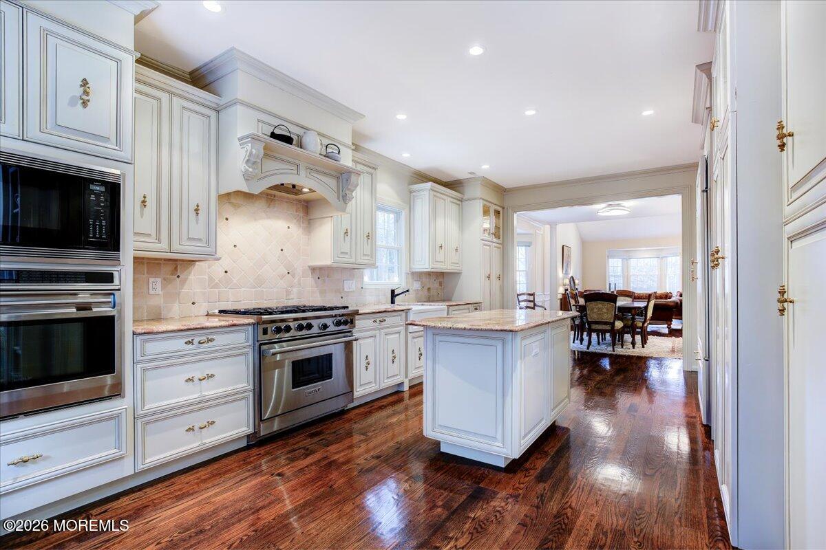 1 Spinaker Lane Red Bank, NJ 07701 - Photo 9 of 35 Wolf Range & Wall Ovens