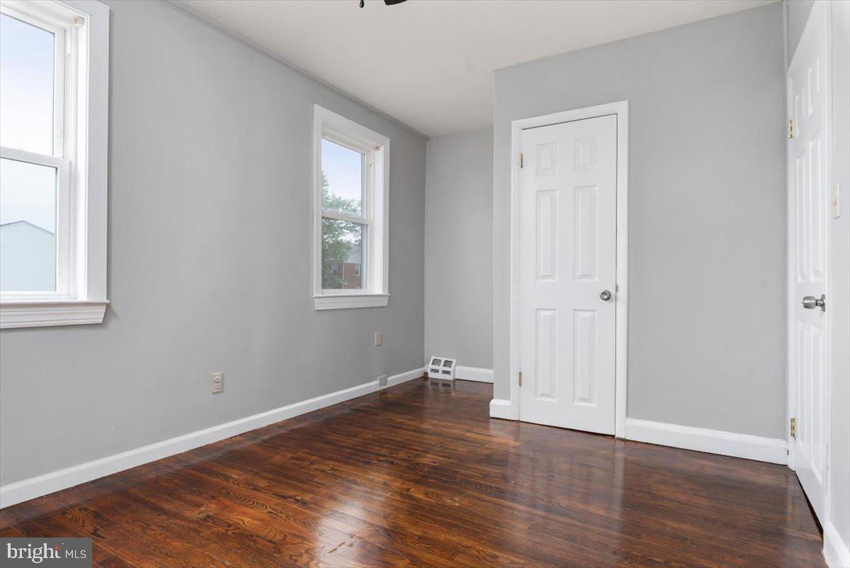544 Chalcot Square Baltimore, MD 21221 - Photo 23 of 33