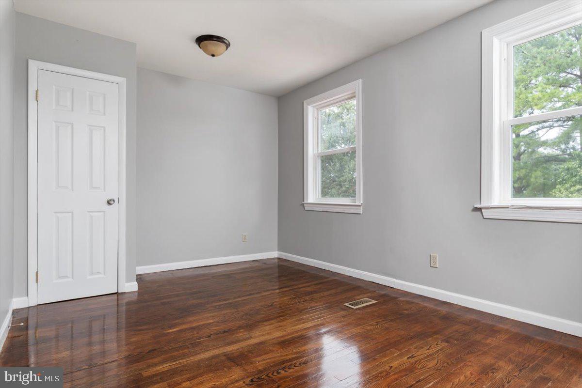 544 Chalcot Square Baltimore, MD 21221 - Photo 24 of 33