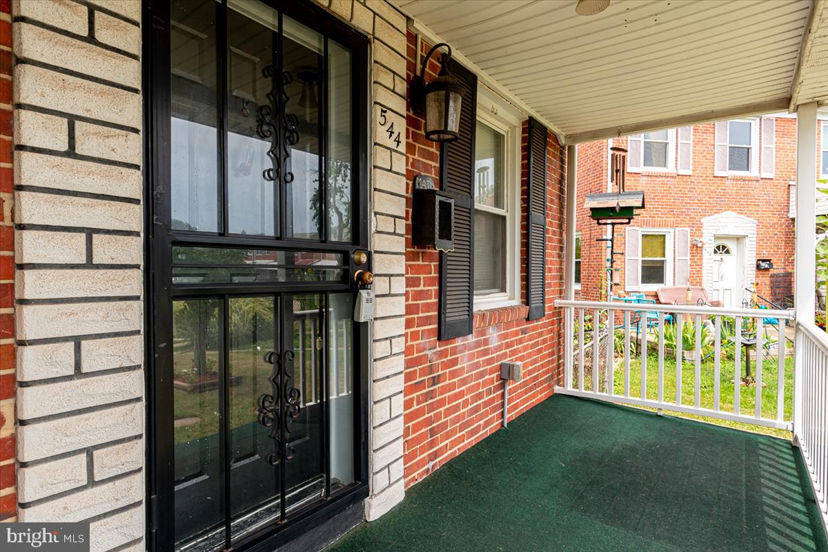 544 Chalcot Square Baltimore, MD 21221 - Photo 4 of 33
