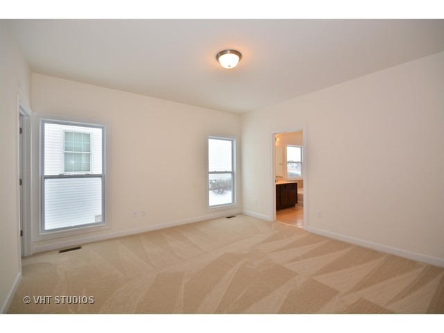 N550 Armstrong Lane Geneva, IL 60134 - Photo 11 of 16