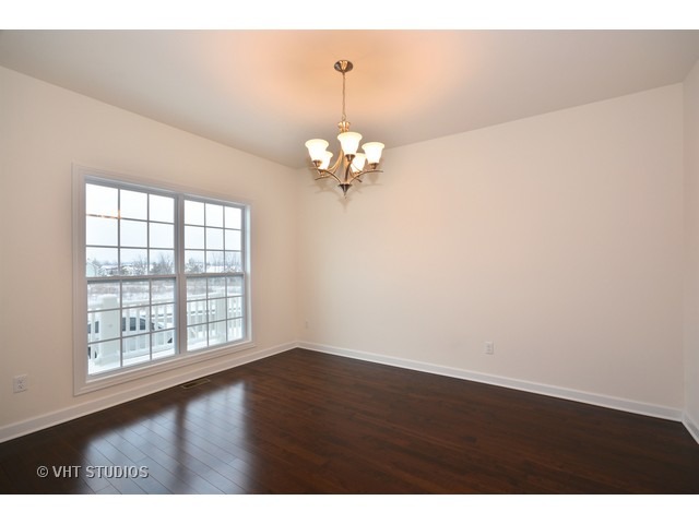 N550 Armstrong Lane Geneva, IL 60134 - Photo 6 of 16