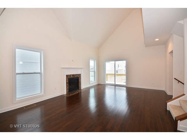 N550 Armstrong Lane Geneva, IL 60134 - Photo 8 of 16