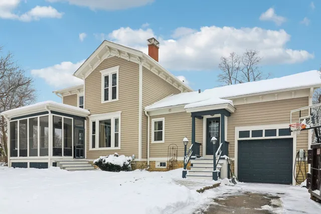 $335,000 | 418 East Washington Street, Marengo, IL 60152