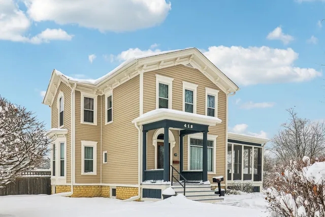$335,000 | 418 East Washington Street, Marengo, IL 60152