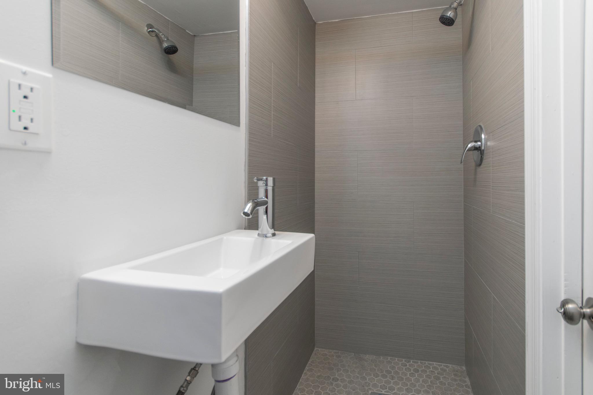 5829 Brush Road Philadelphia, PA 19138 - Photo 26 of 31 Gallery Image 26