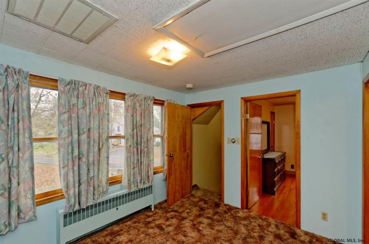 38 Phillips Road Rensselaer, NY 12144 - Photo 15 of 25 Photo 15