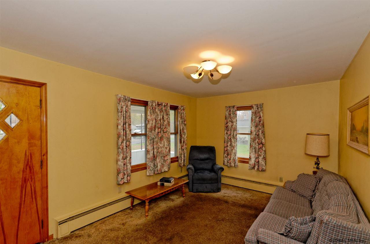 38 Phillips Road Rensselaer, NY 12144 - Photo 5 of 25 Photo 5
