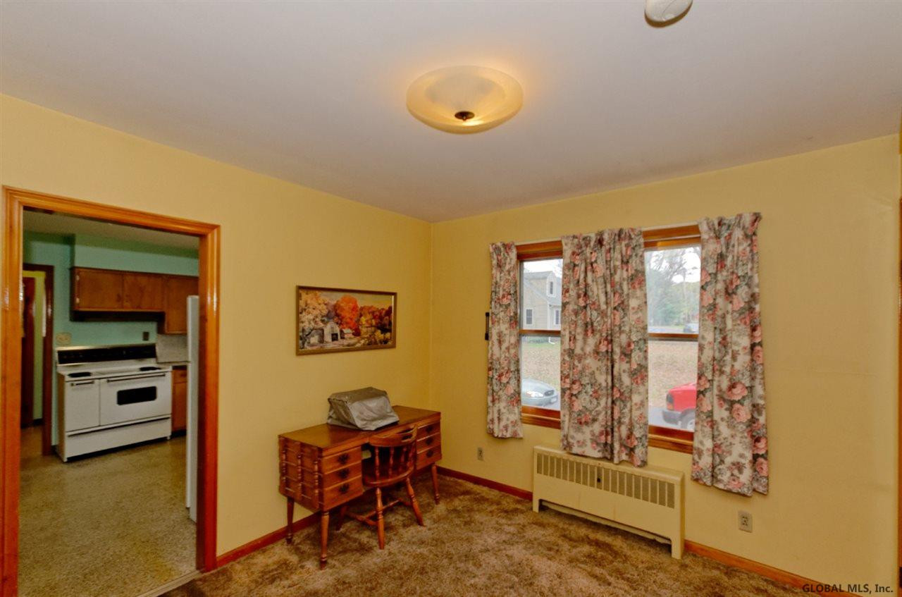38 Phillips Road Rensselaer, NY 12144 - Photo 7 of 25 Photo 7