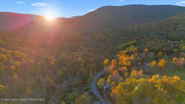 $849,000 | 4868 Highway 212, Willow, NY 12495