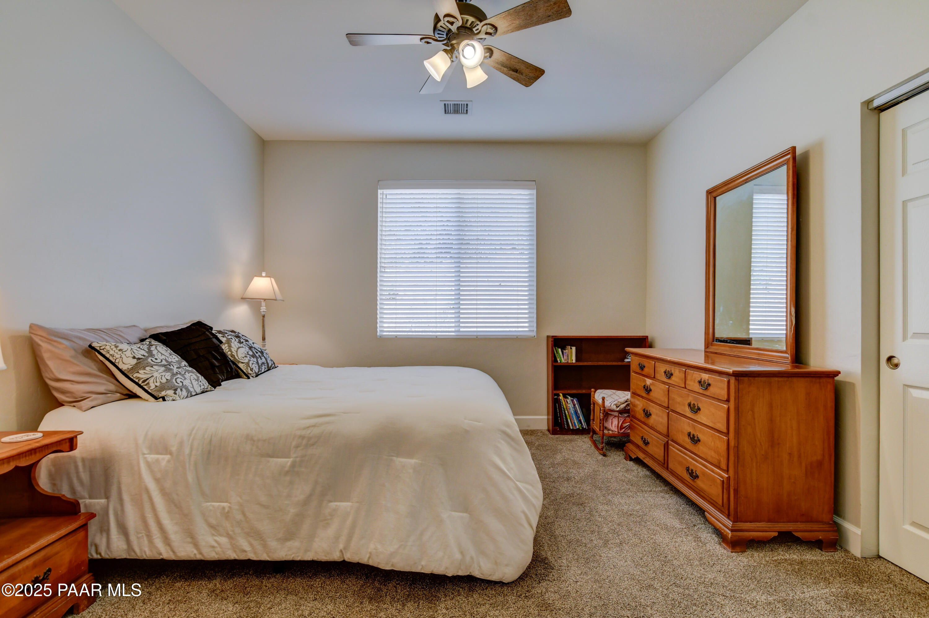 1365 West Ridge Drive Prescott, AZ 86305 - Photo 16 of 34 Guest Bedroom 1