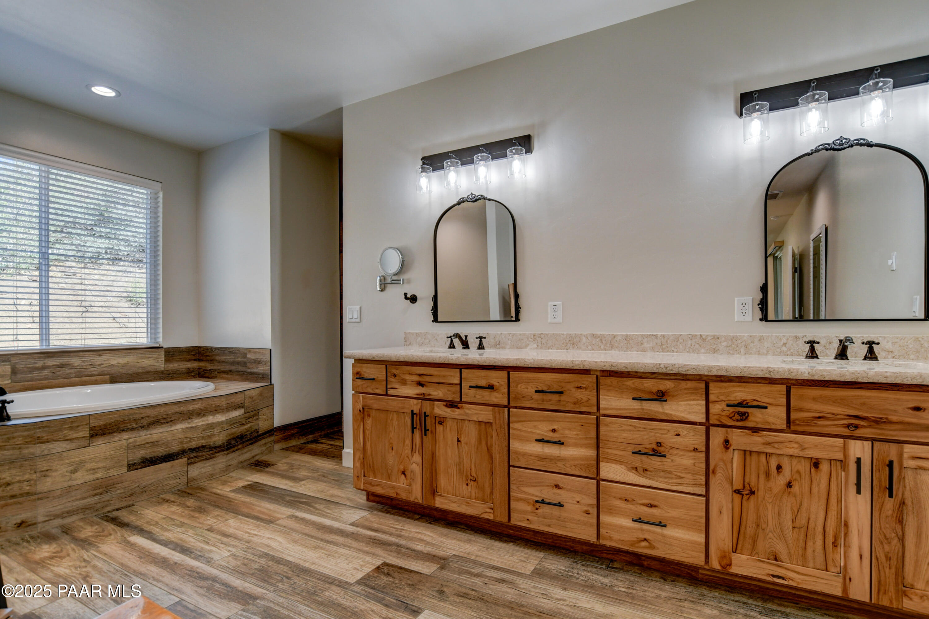 1365 West Ridge Drive Prescott, AZ 86305 - Photo 21 of 34 Primary Bathroom 1