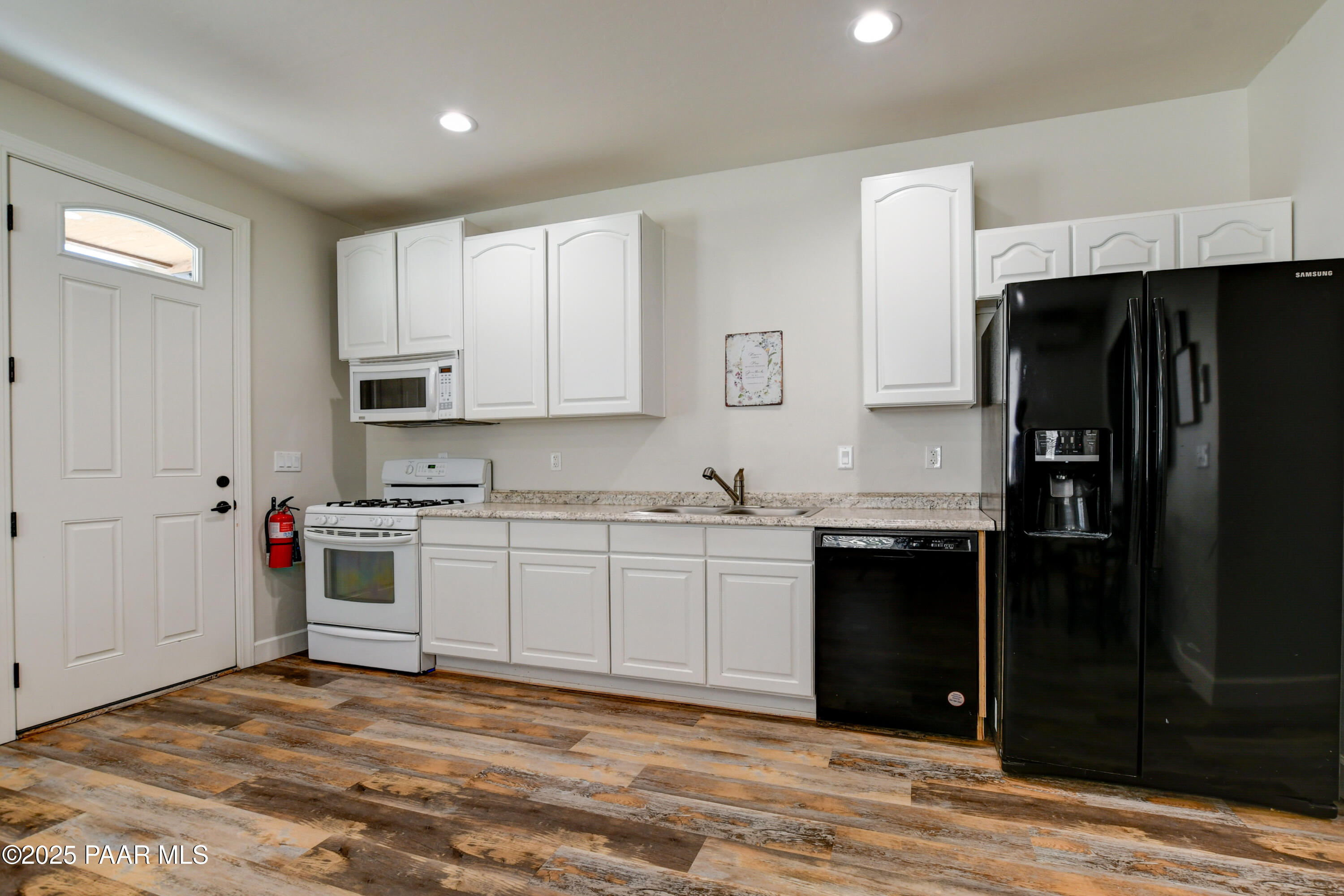 1365 West Ridge Drive Prescott, AZ 86305 - Photo 25 of 34 Guest Quarters Kitchen 1