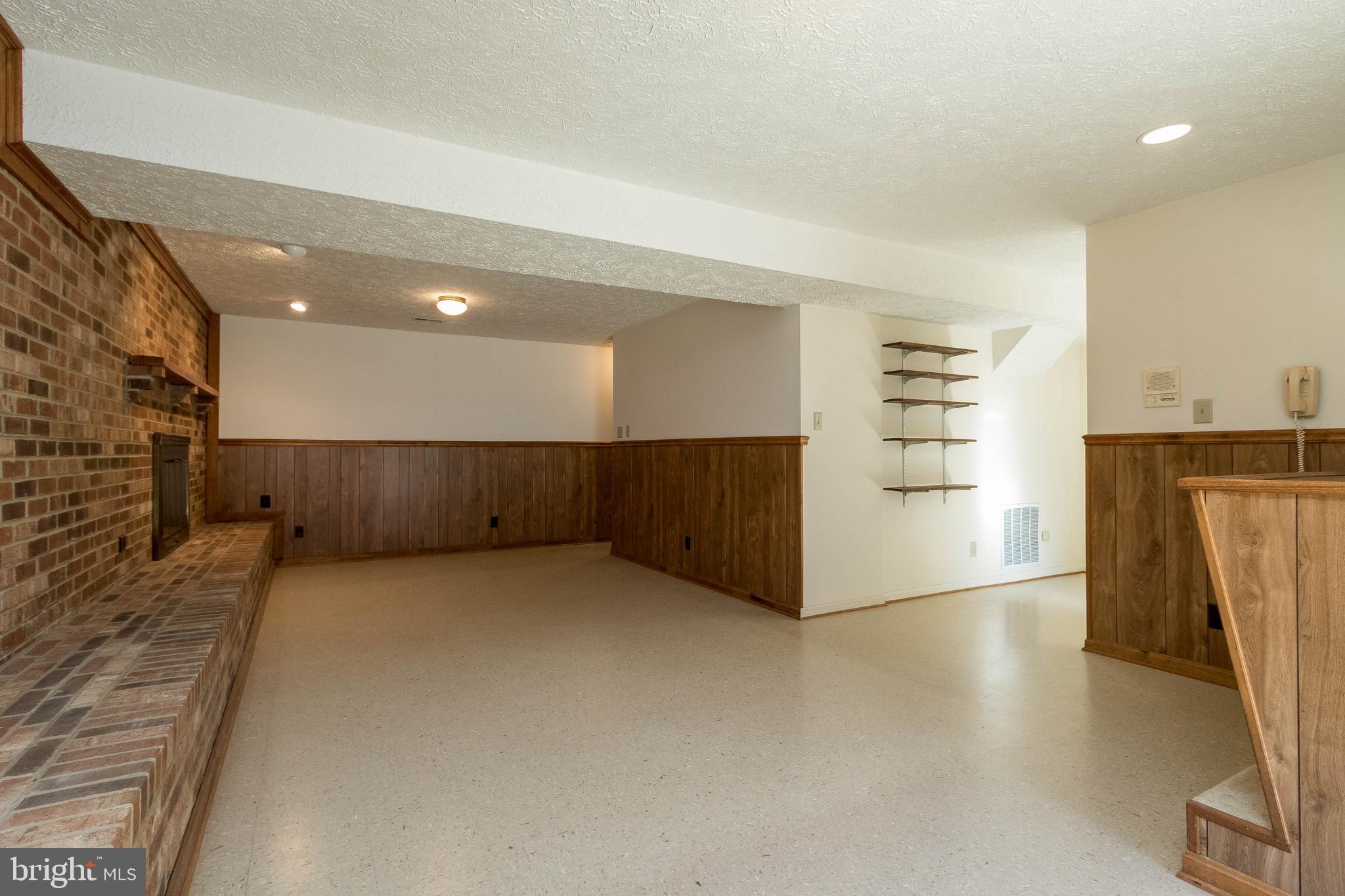 39 Salem Lane Stafford, VA 22554 - Photo 26 of 34 This rec room is awaiting your personal touch