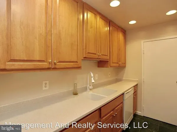 $4,850 | 1530 Key Boulevard, Unit 104, Arlington, VA 22209