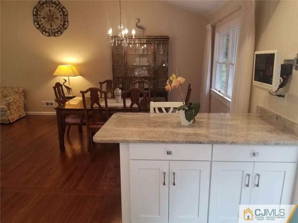30 Agate Road East Brunswick, NJ 08816 - Photo 18 of 40