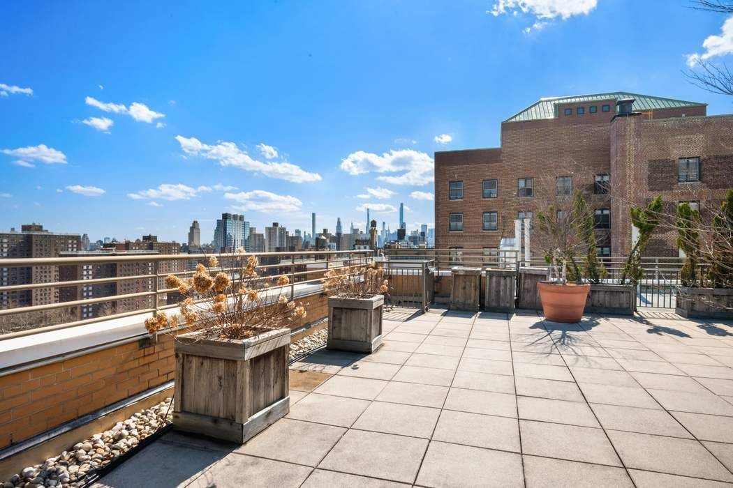 230 West 105th Street, Unit 1E Manhattan, NY 10025 - Photo 12 of 14