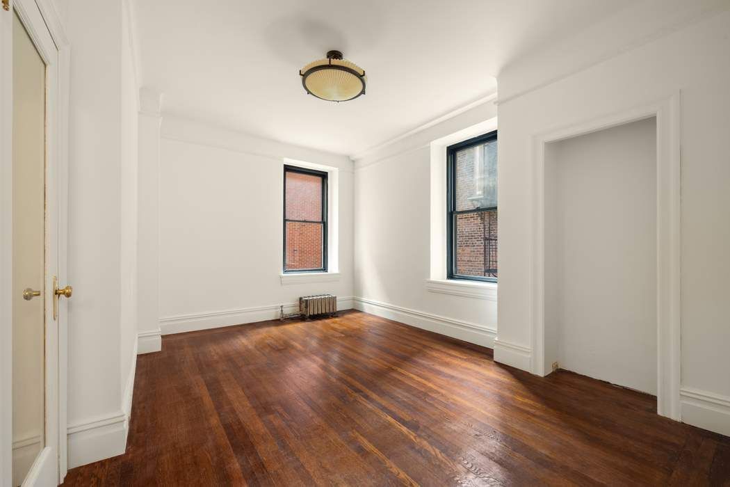 230 West 105th Street, Unit 1E Manhattan, NY 10025 - Photo 6 of 14