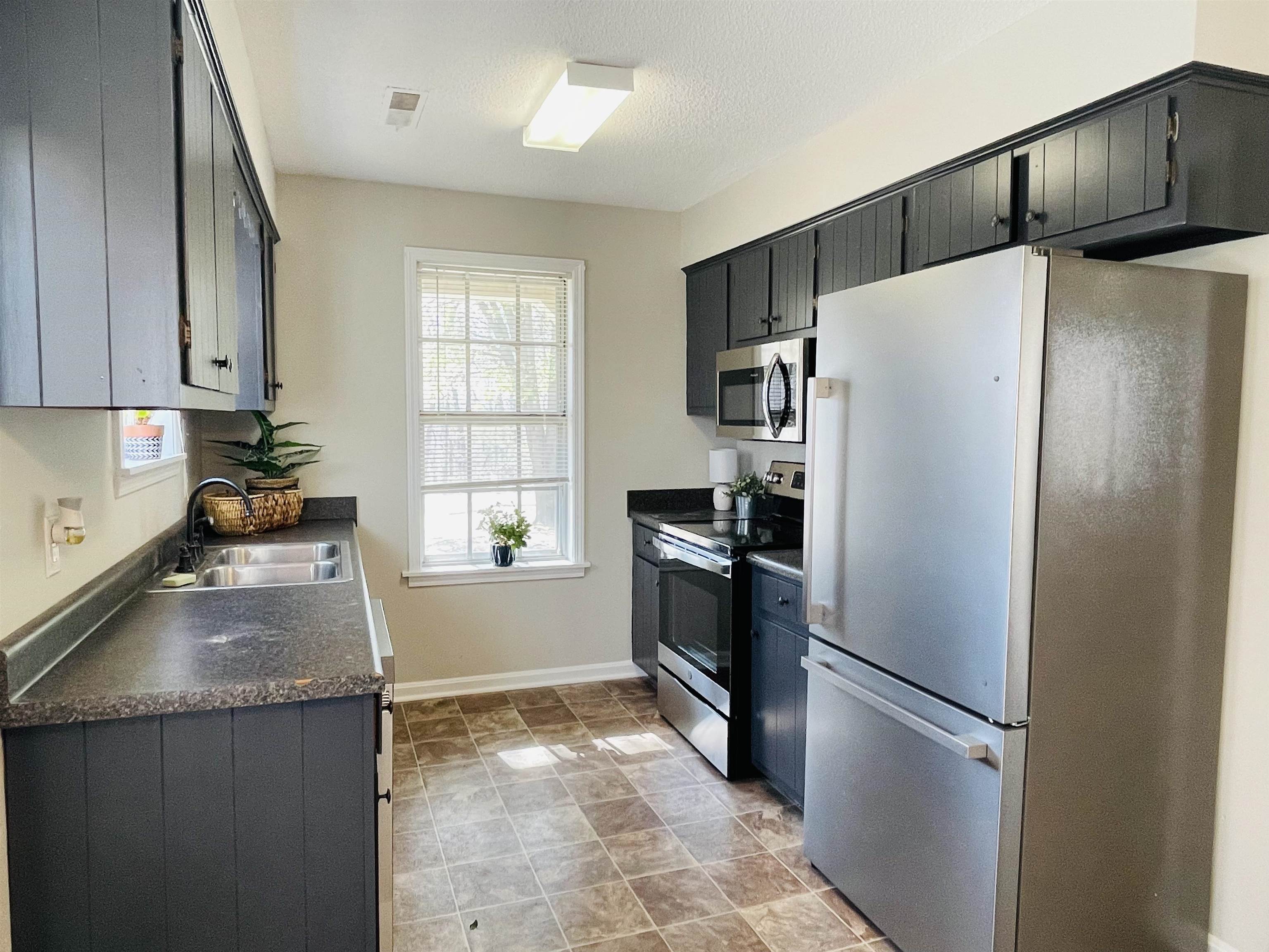 1176 High School Road Selmer, TN 38375 - Photo 5 of 22 Gallery Image 5