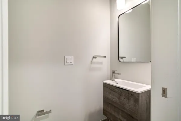$769,900 | 5005 Walnut Street, Philadelphia, PA 19139