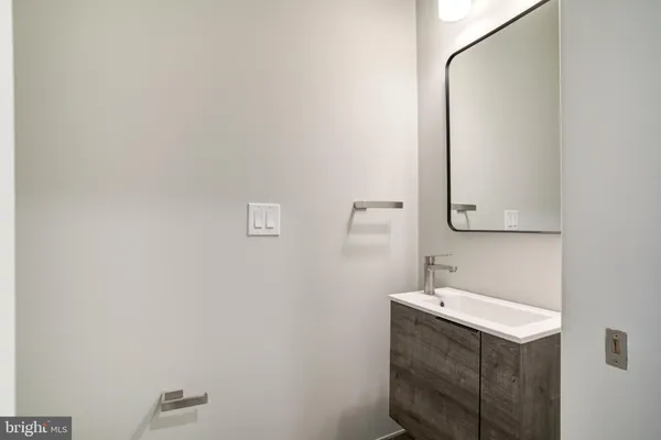 $769,900 | 5005 Walnut Street, Philadelphia, PA 19139