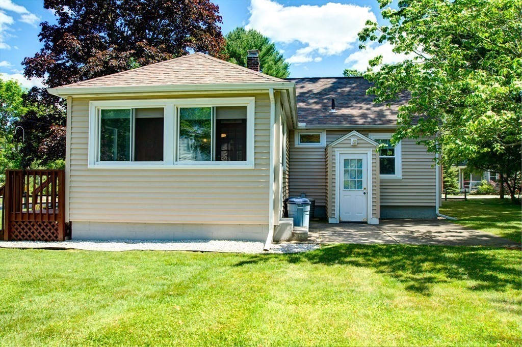 215 Riverneck Road Chelmsford, MA 01824 - Photo 31 of 34 Gallery Image 31