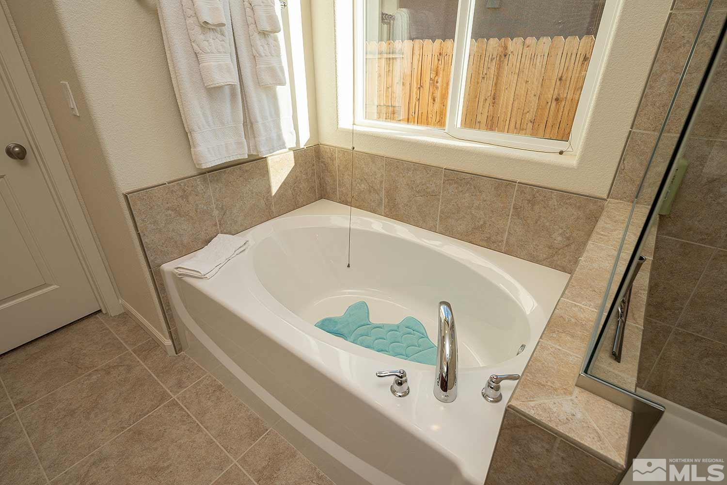 8545 Spearhead Way Reno, NV 89506 - Photo 18 of 40 Photo 18