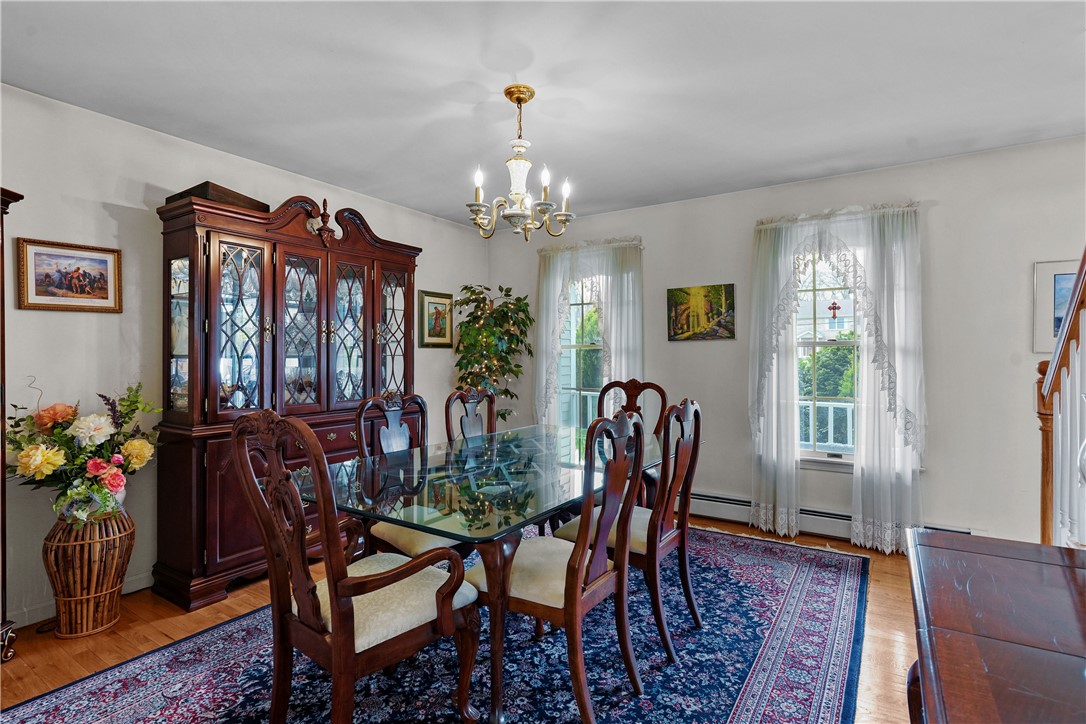 40 Bakewell Court Cranston, RI 02921 - Photo 16 of 48