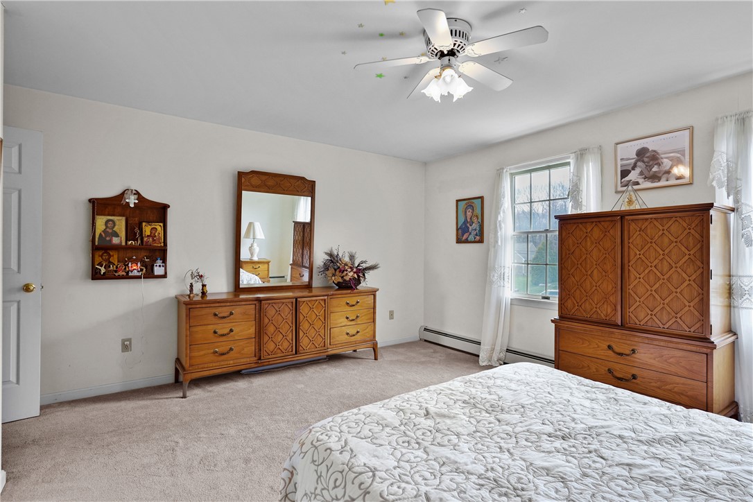 40 Bakewell Court Cranston, RI 02921 - Photo 26 of 48