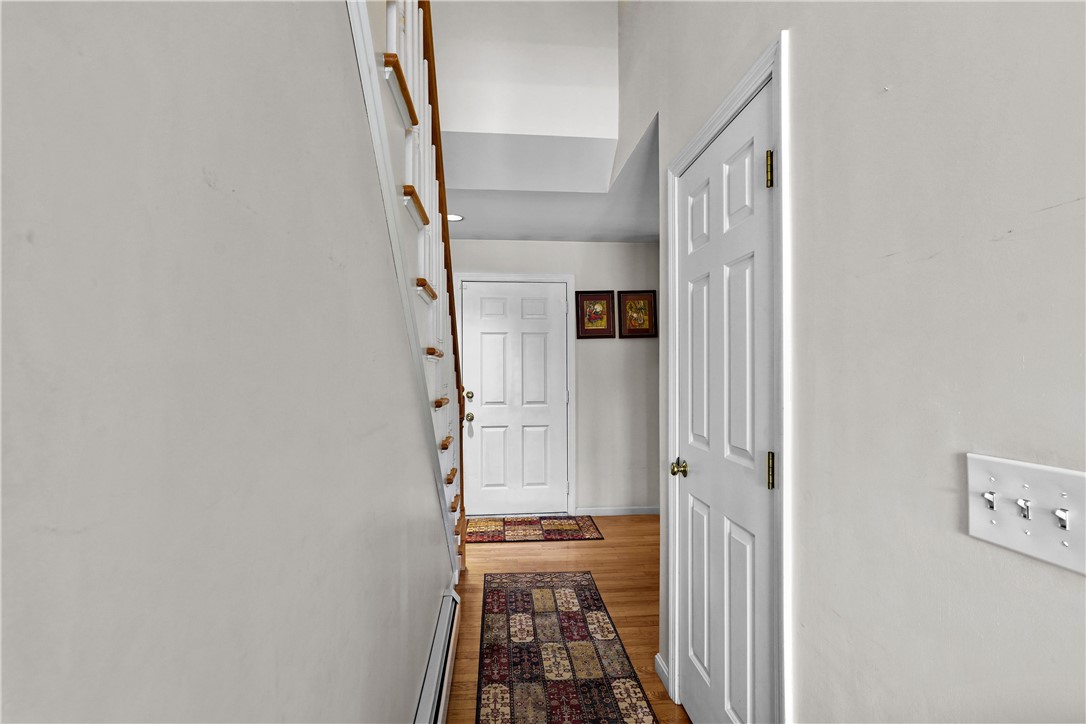 40 Bakewell Court Cranston, RI 02921 - Photo 34 of 48