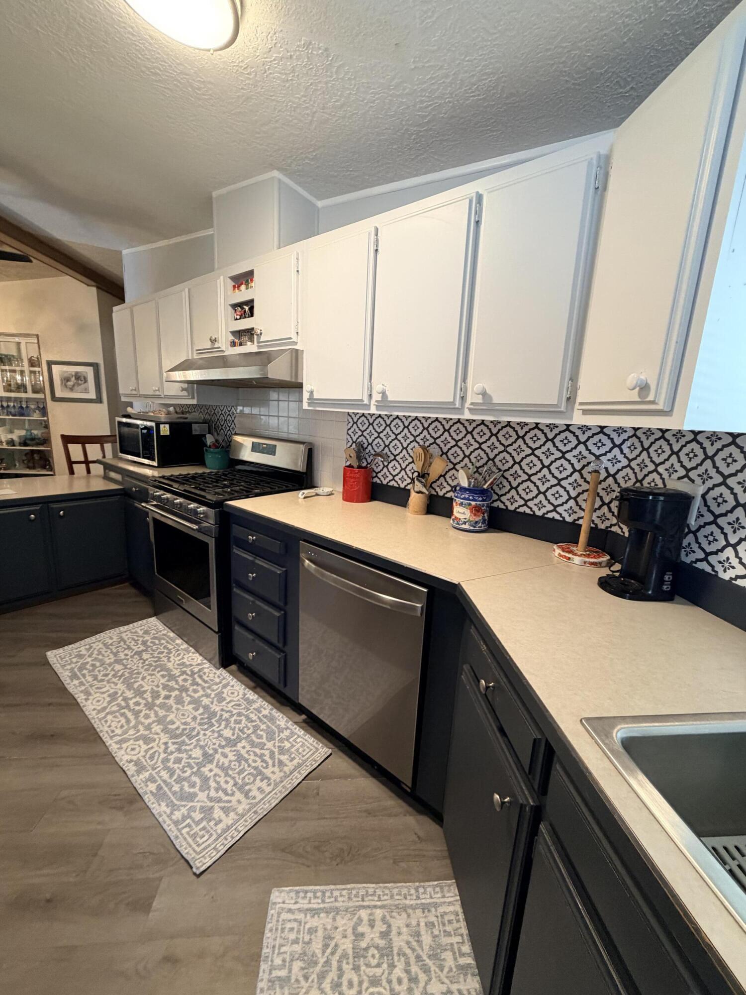 19964 Riverside Avenue, Unit SPC 92 Anderson, CA 96007 - Photo 10 of 19 IMG_0673