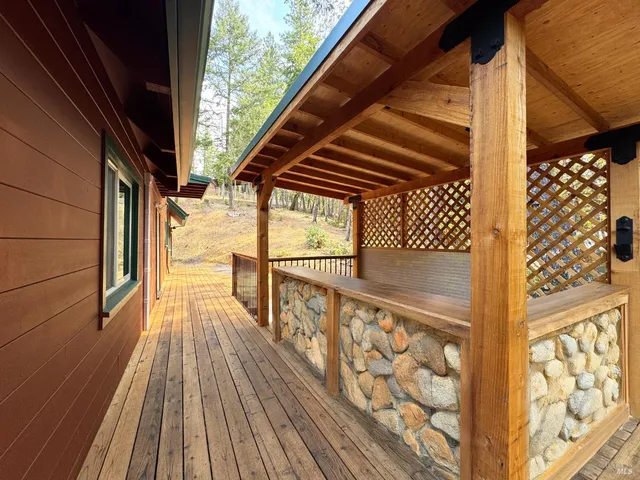 $749,000 | 4101 Chinquapin Drive, Willits, CA 95490