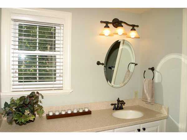 2811 Helston Road Columbus, OH 43220 - Photo 6 of 10