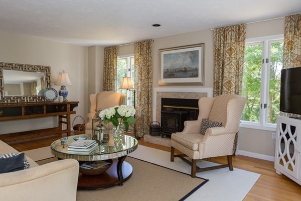 6 Aspen Road, Unit 6 Bourne, MA 02532 - Photo 3 of 30
