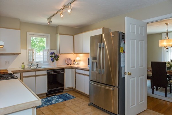 6 Aspen Road, Unit 6 Bourne, MA 02532 - Photo 8 of 30