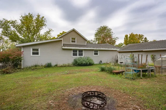 $210,000 | 148 Douglas Avenue, Montello, WI 53949