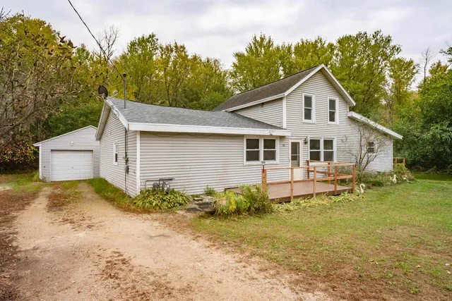 $210,000 | 148 Douglas Avenue, Montello, WI 53949