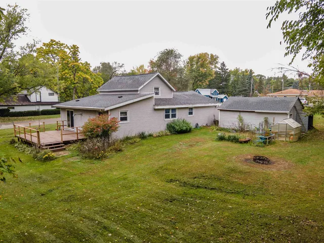 $210,000 | 148 Douglas Avenue, Montello, WI 53949