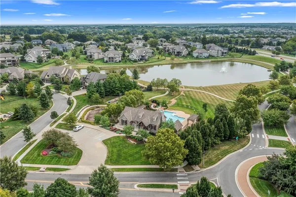 $755,000 | 11307 West 158th Terrace, Overland Park, KS 66221