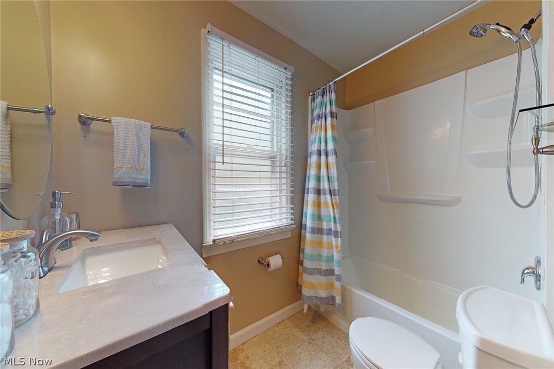 4458 Baintree Road University Heights, OH 44118 - Photo 22 of 34