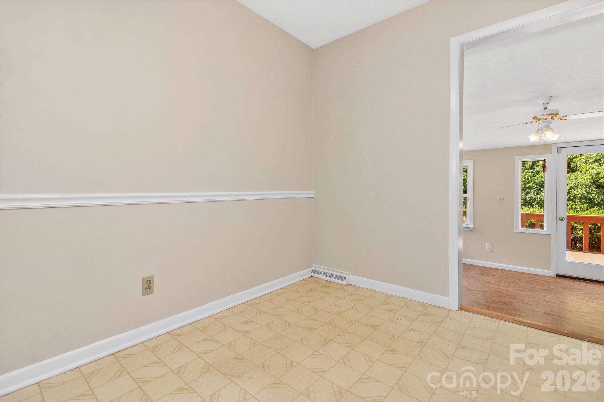 67 Wagon Road Asheville, NC 28805 - Photo 16 of 44