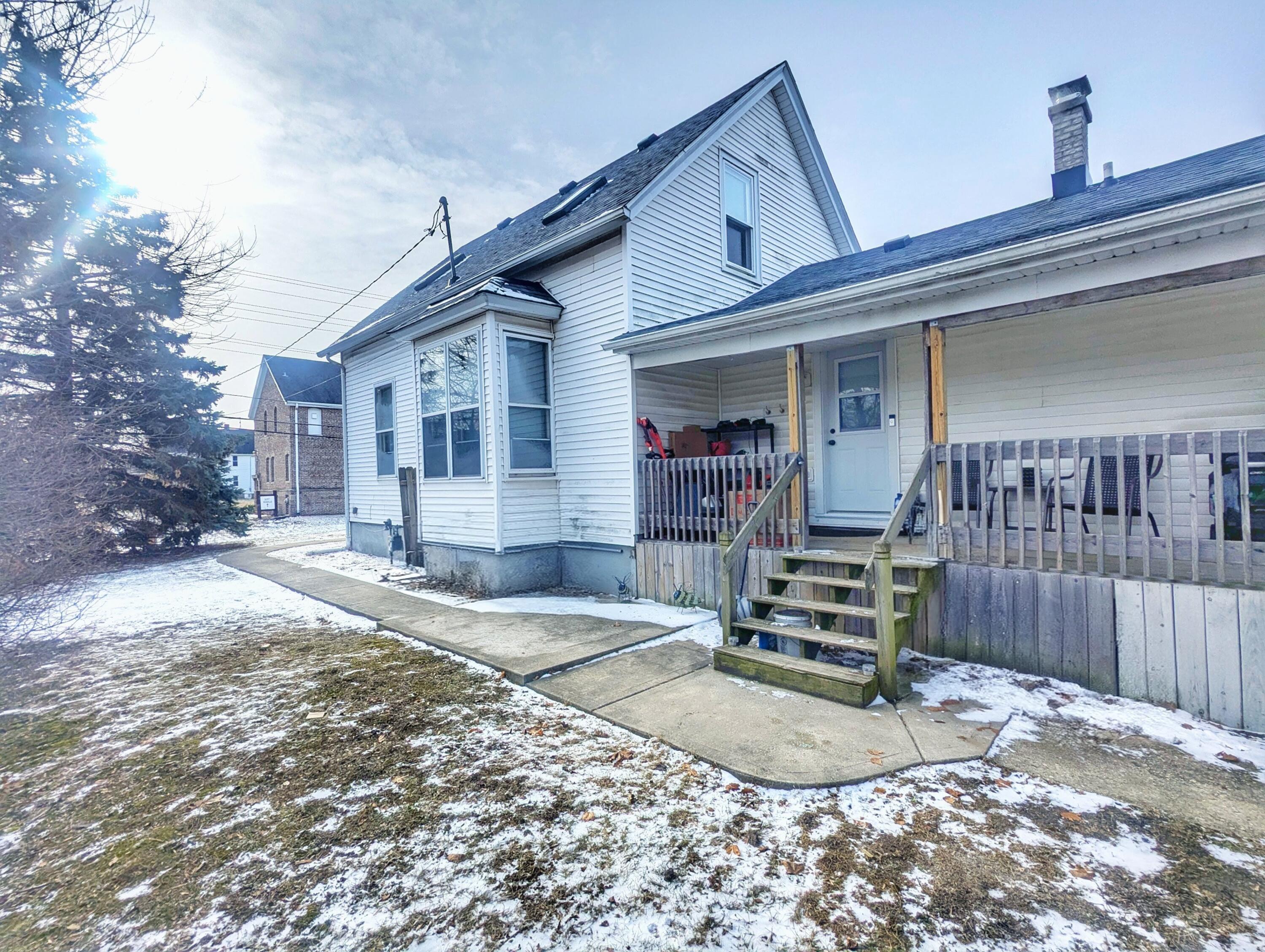 1700 43rd Street Kenosha, WI 53140 - Photo 2 of 40 1000018553