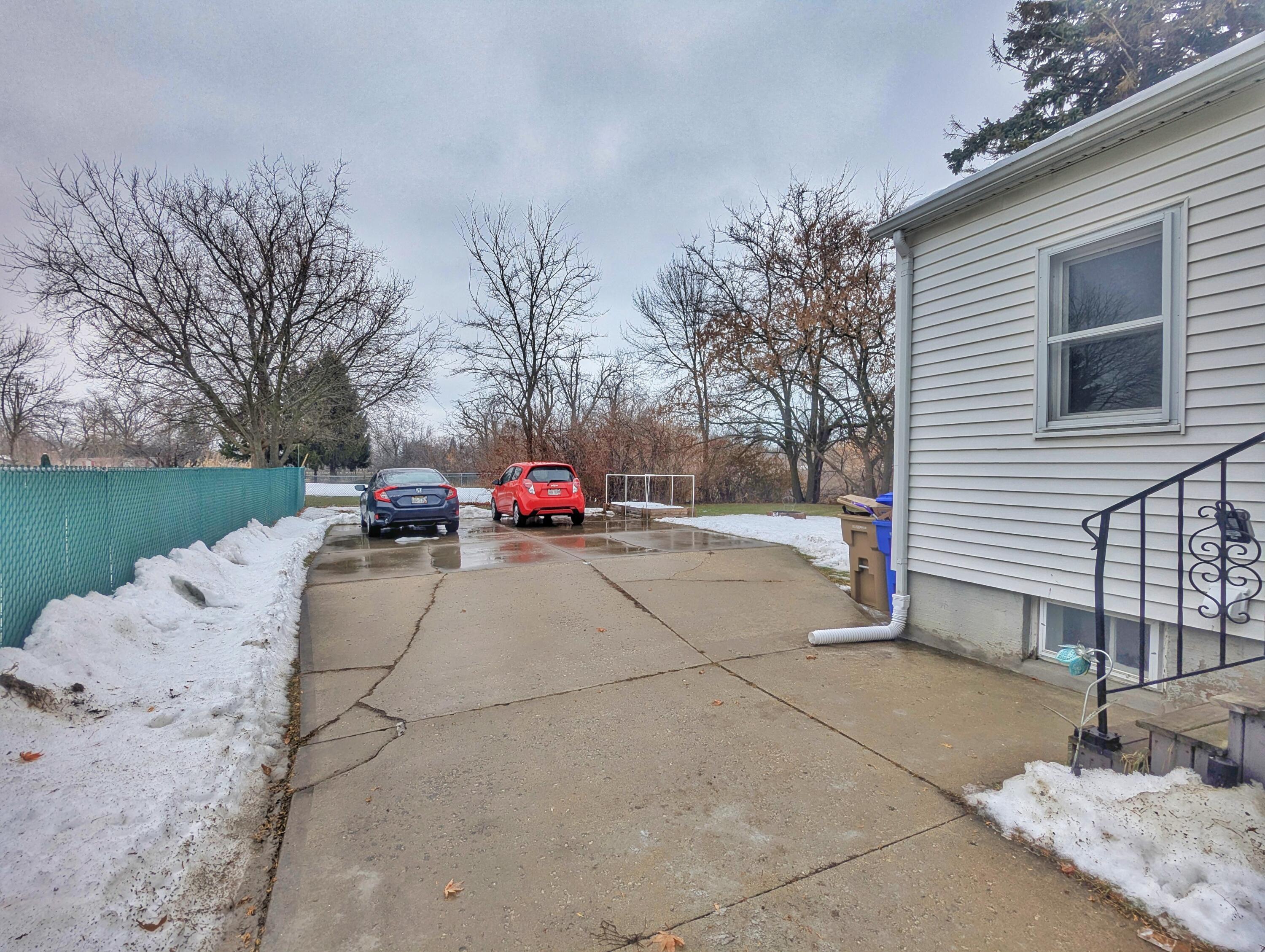 1700 43rd Street Kenosha, WI 53140 - Photo 9 of 40 1000018453