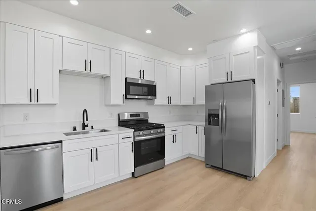 $3,200 | 1911 Ocean Avenue, Ventura, CA 93001