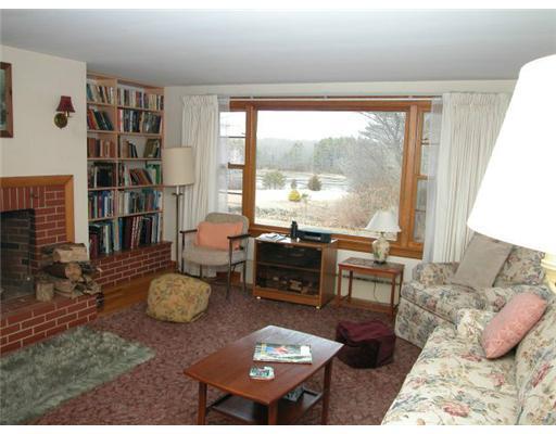 31 Beech Ridge Road York, ME 03909 - Photo 4 of 20 Living Room.