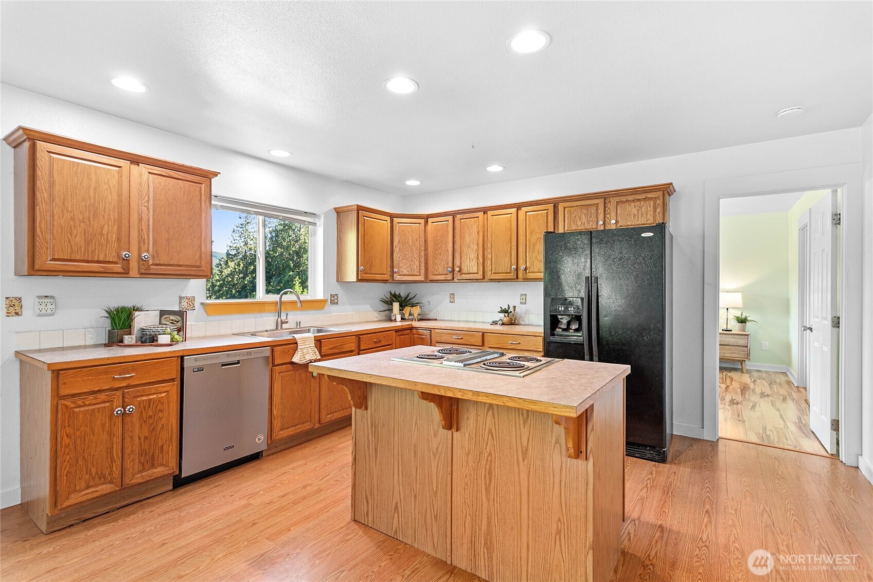 765 Summerset Way Sedro-Woolley, WA 98284 - Photo 11 of 38