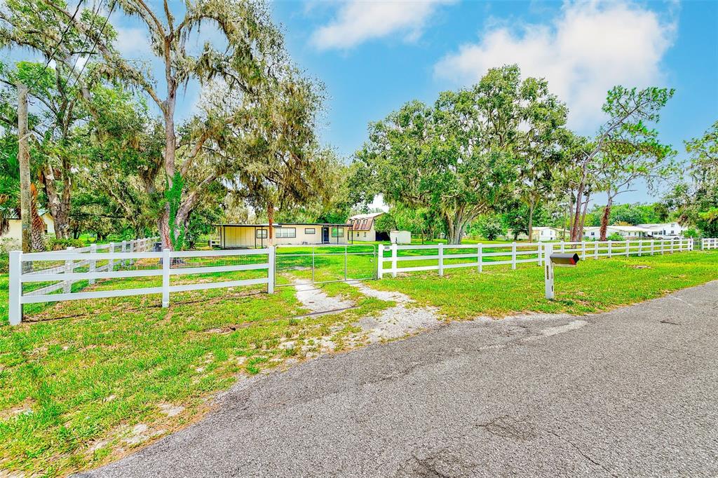 2808 Blount Road Dover, FL 33527 - Photo 22 of 32 Gallery Image 22