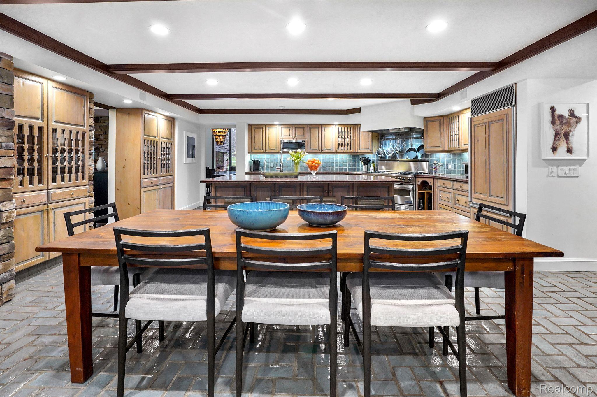 26025 Woodlore Road Franklin, MI 48025 - Photo 10 of 49 Gallery Image 10